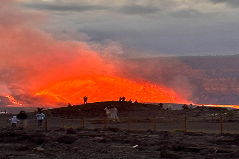 貸切キラウエア火山チャーター